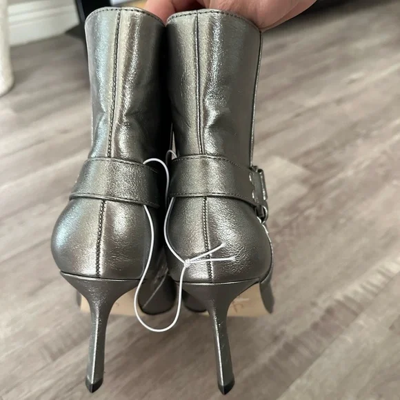 New Jessica Simpson Women’s Studded Pointed Toe Heel Ankle Boots Gray Size 8.5 - Picture 9 of 11